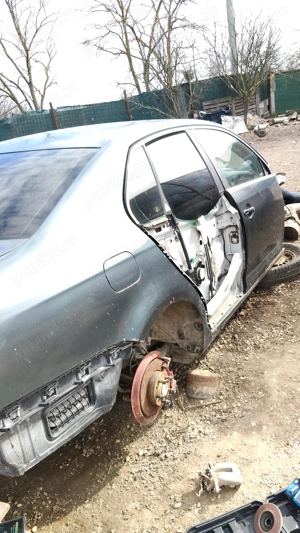 Dezmembrez Volkswagen Jetta  - imagine 3