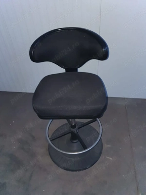 Vând scaun birou bar casino gaming.