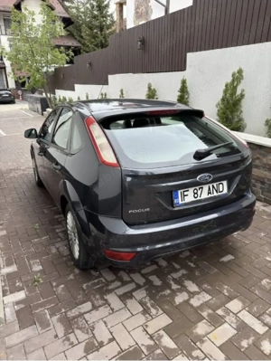 Ford Focus 2008 1.6 benzină  - imagine 5