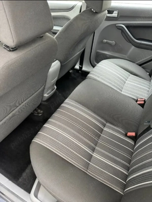 Ford Focus 2008 1.6 benzină  - imagine 3