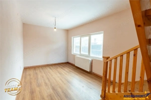 Accesibilitate si farmecul unei case cu garaj, locatie de referinta, Central, Targu Secuiesc - imagine 2