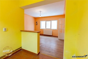 Accesibilitate si farmecul unei case cu garaj, locatie de referinta, Central, Targu Secuiesc - imagine 9