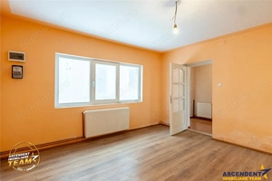 Accesibilitate si farmecul unei case cu garaj, locatie de referinta, Central, Targu Secuiesc - imagine 11