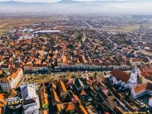 Accesibilitate si farmecul unei case cu garaj, locatie de referinta, Central, Targu Secuiesc - imagine 16