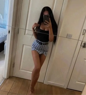 Tanara 23 ani ,prima data in oras