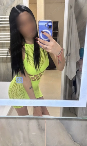 Bia-La mine sau la hotel -Slim girl