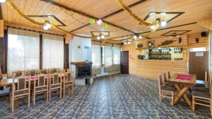 Complex turistic de vânzare, chiar în centrul staţiunii Durău. - imagine 20