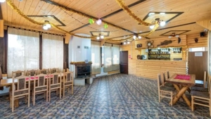 Complex turistic de vânzare, chiar în centrul staţiunii Durău. - imagine 13