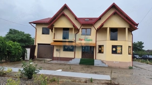 Spatiu parter de inchiriat  in Baicoi - imagine 11