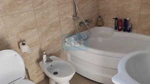 Casa Strejnicu: 150m², 3 dormitoare, 2 băi, 2 garaje
 - imagine 8