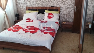 Casa Strejnicu: 150m², 3 dormitoare, 2 băi, 2 garaje
 - imagine 9