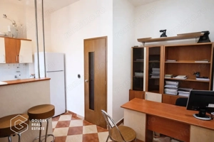ULTRACENTRAL: Apartament o camera, mobilat si utilat - imagine 3