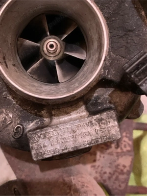 turbosuflanta  turbina pasat  golf 5 - imagine 2