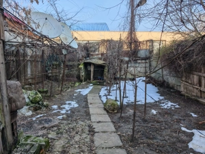 Teren intravilan + constructii existente - investitie