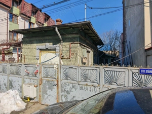 Teren intravilan + constructii existente - investitie