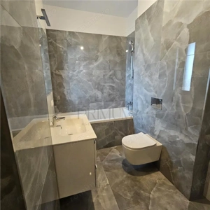 TORONTALULUI - 2 CAMERE - ETAJ INTERMEDIAR - PISCINA - LUX - imagine 4
