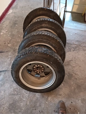 Roți cu jante din aliaj pentru Audi, cu cauciucuri de iarna aproape noi marca Tigar  - imagine 7