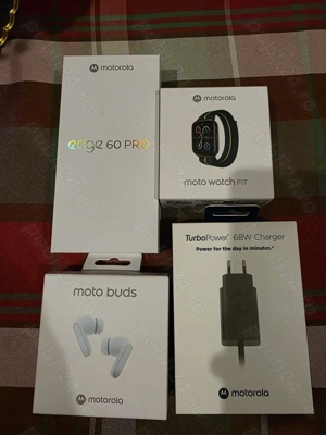 Pachet,Motorola Edge 60 Pro-Smartwatch-casti Moto-incarcator rapid 68w toate sunt in  garantie