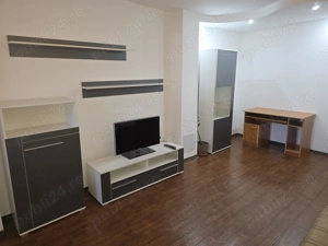 Garsoniera moderna transformata in doua camere in Gavana   Lumina - imagine 4