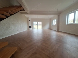 Duplex spatios cu 4 camere in Dumbravita -semineu- la 3 minute de Primarie - imagine 2