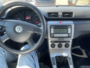 Volkswagen Passat  - imagine 9