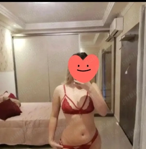 Blonda 19 ani fac deplasări  - imagine 2