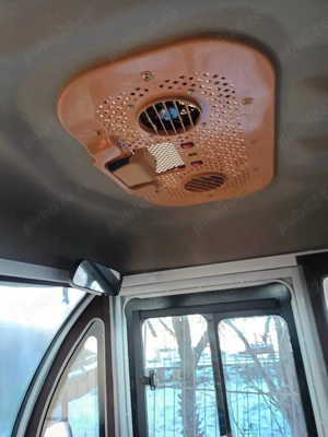 Vând urgent Triciclu tip camionetă - imagine 2