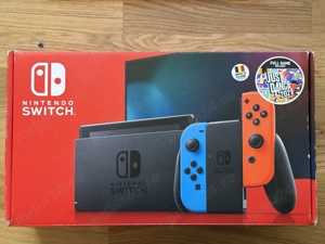 Nintendo Switch aproape nou + două jocuri