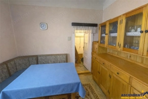 Casa:farmec traditional,gradina,curte,acces auto,pivnita,pod,anexe,Remetea,Targu Mures - imagine 4