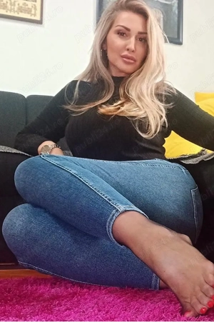 Alexandra,incall si outcall ,party also !!!