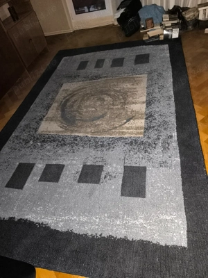 Vand covor persian din lana  in stare foarte buna