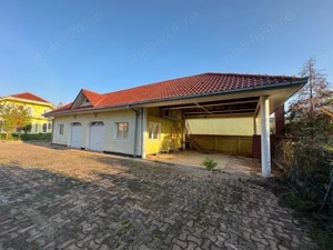 vand casa mare cu teren mare aprope de padure Timiosoara Lipovei - imagine 2