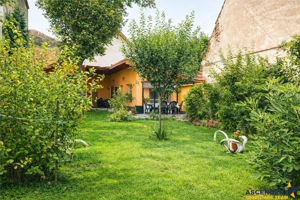 Casa pretabila: rezidential  comercial  servicii investitional,Central,Fagaras