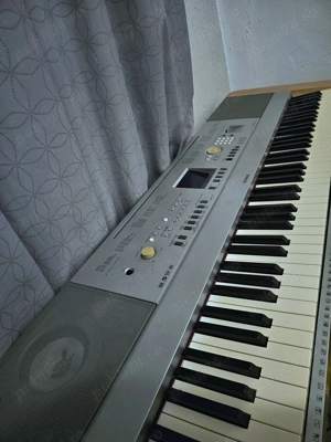 Orga Yamaha DGX-640