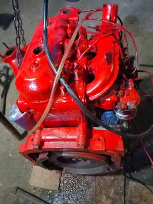 Motor de tractor 445 - imagine 4