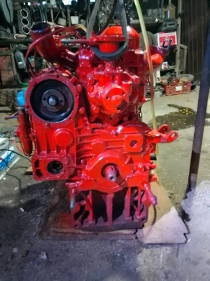 Motor de tractor 445 - imagine 2