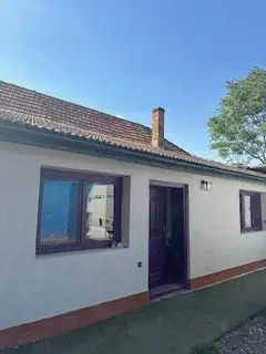 inchiriez casa , curent trifazat si  cu curte mare , langa Scoala British - imagine 2