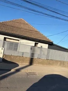 inchiriez casa , curent trifazat si  cu curte mare , langa Scoala British - imagine 4