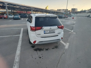 2019 Mitsubishi Outlander PHEV 4x4 2.4L - imagine 3