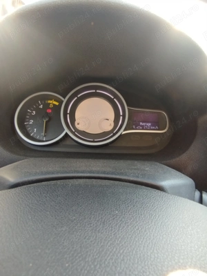 Renault Megane 3 anul 2010 - imagine 2