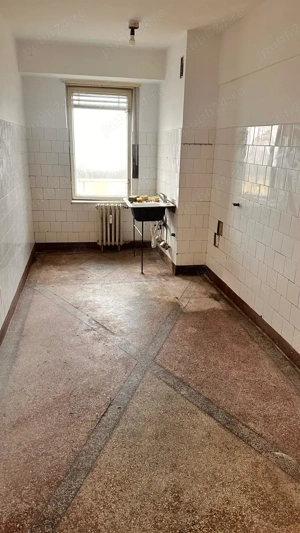 Apartament 5 camere (modificat in 4), 125 mp + garaj sub bloc, zona Polivalentă   Arad - imagine 3
