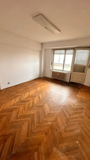 Apartament 5 camere (modificat in 4), 125 mp + garaj sub bloc, zona Polivalentă   Arad - imagine 4