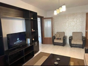 Vand apartament 2 camere zona Polona intersectie cu Ștefan cel Mare 