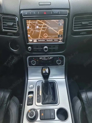 Volkswagen Touareg 3.0 TDI 262 CP (Euro 6 fara adblue) - imagine 9
