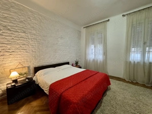 Apartament 2 camere si curte comuna, zona Elisabetin