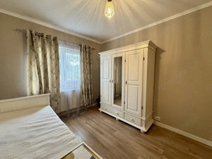 Apartament decomandat cu 3 camere, zona Aradului