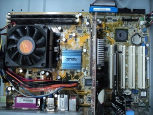 VINTAGE Unitate Calculator Asus Reconditionat An 2005 - imagine 2