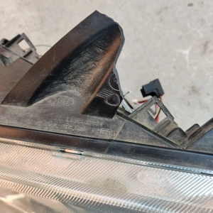 Faruri Originale Ford Focus 2 Dreapta Stânga -> Clema Superioară Ruptă la ambele, în rest Perfecte - imagine 4