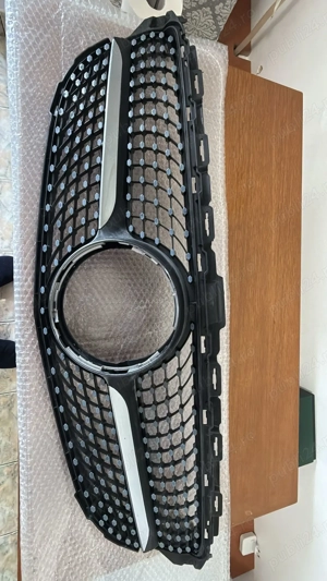 Grilă Diamond Mercedes 