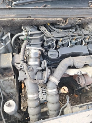 dezmembrez peugeot 307 1.6 hdi 90cp  - imagine 3